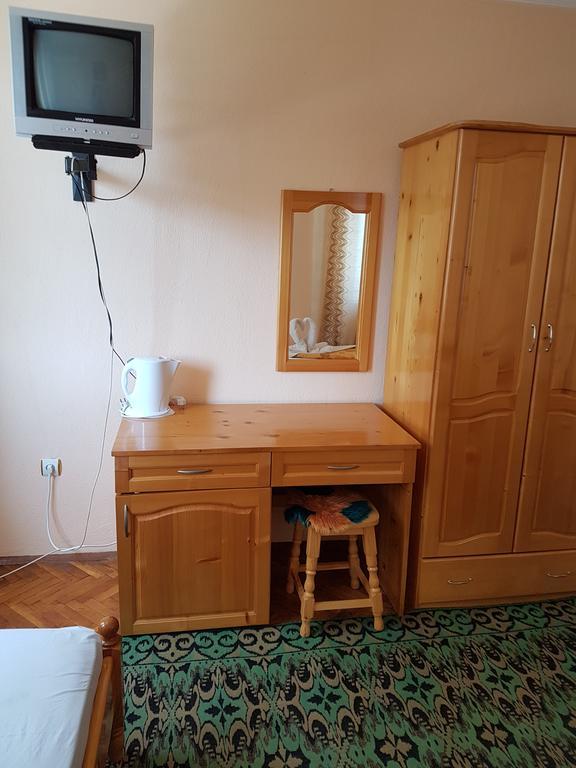Guest Rooms Denitsa Obzor Exterior photo